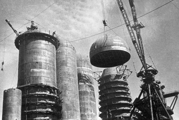 Строительство в годы Великой Отечественной войны (из официального юилейного сборника)
